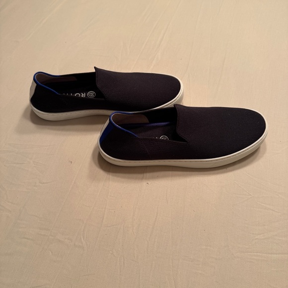 Rothy's Women Navy Slip-On Shoes Size 8 - Picture 2 of 7